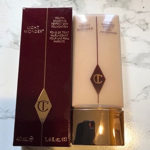 Charlotte Tilbury Light Wonder Foundation - 4 Fair
